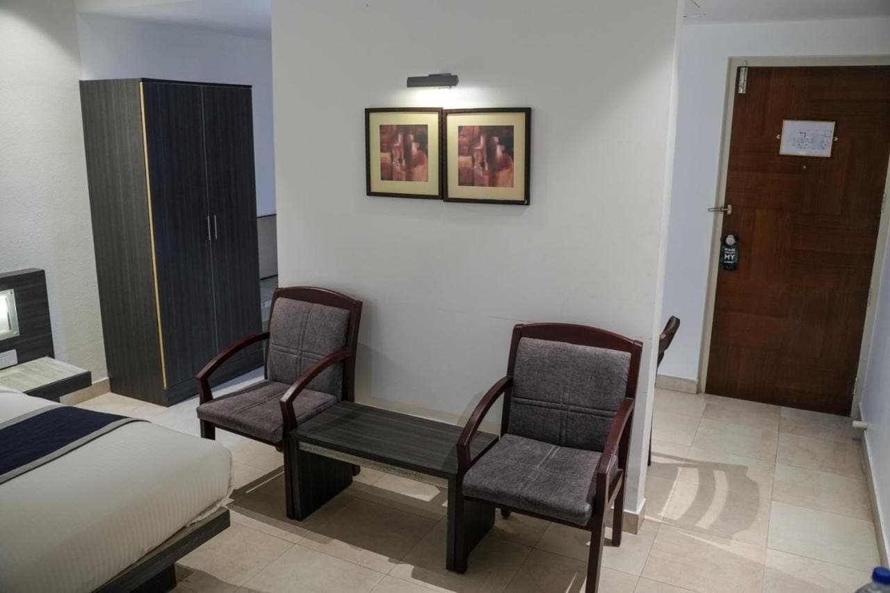 Adjacent sitting area for evening tea